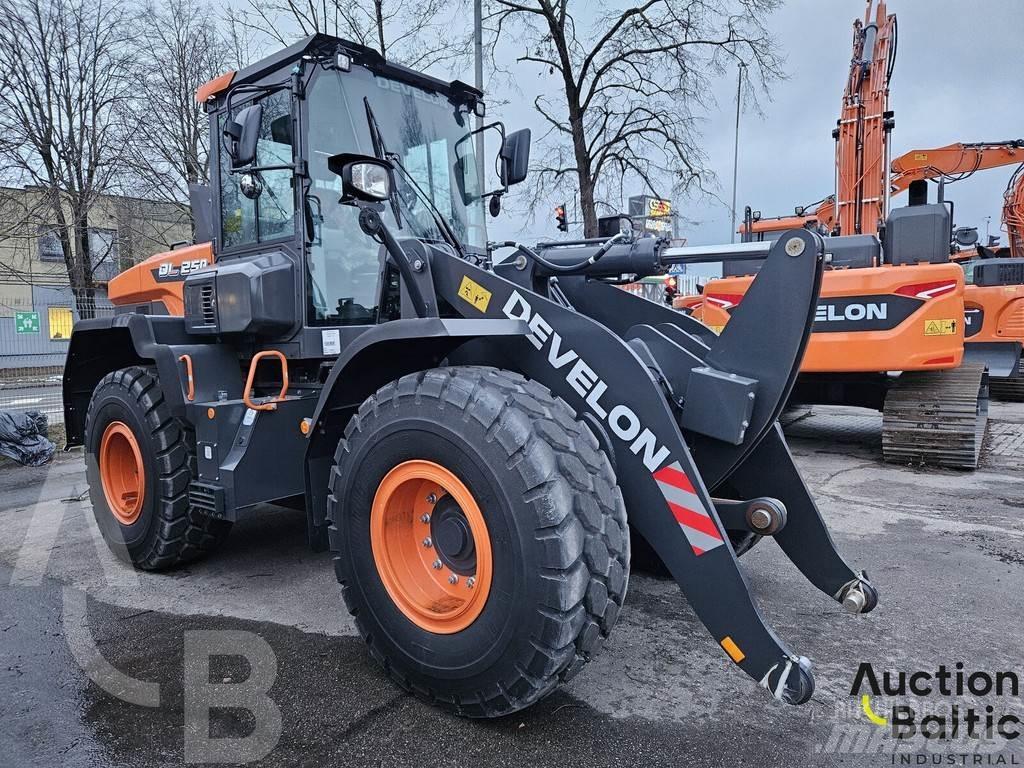 Develon DL250 Hjullastere