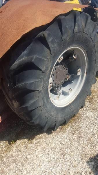  Pneus 16.9R24 Dekk, hjul og felger