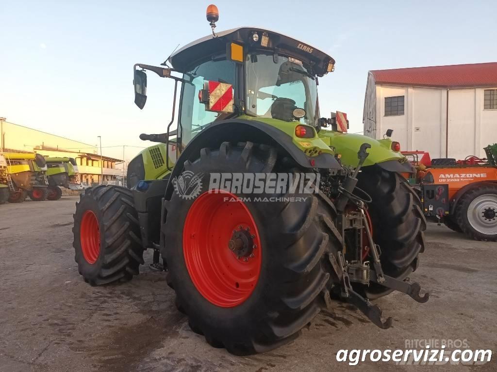CLAAS Axion 830 Traktorer