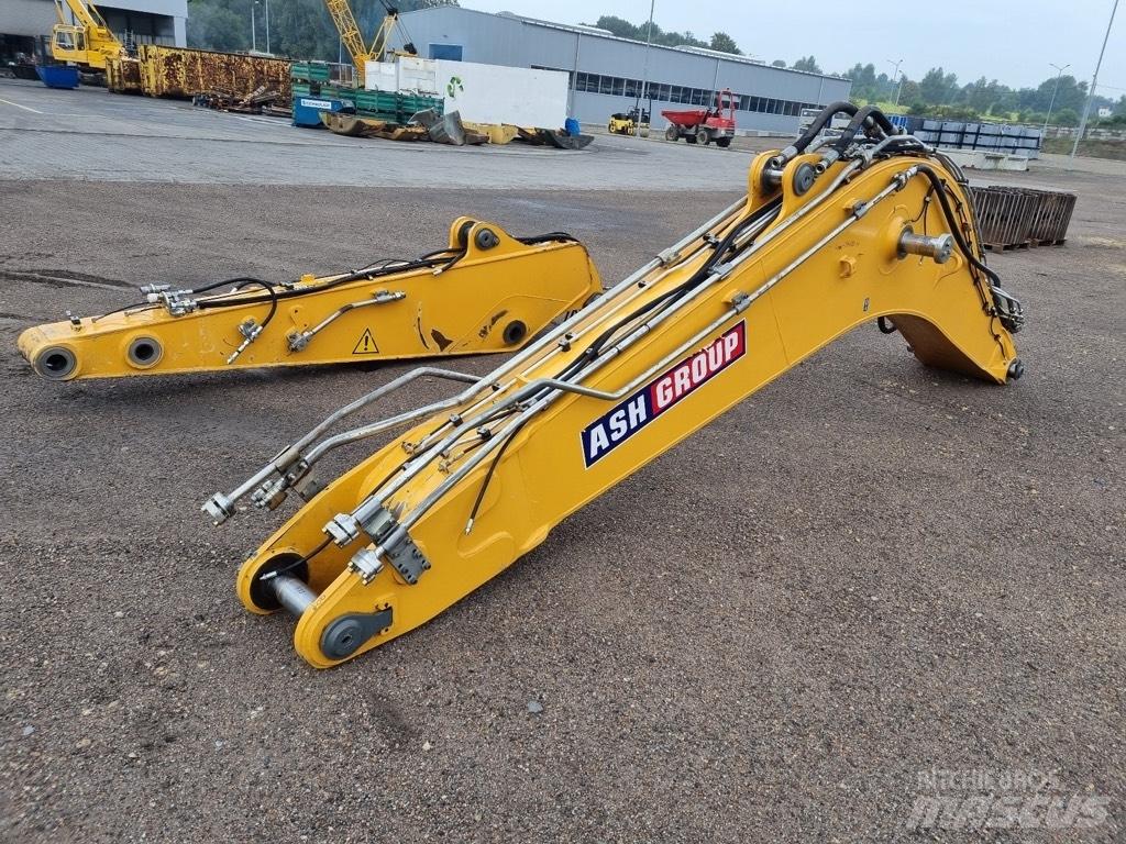Liebherr R 906 ARM Bommer og stikker