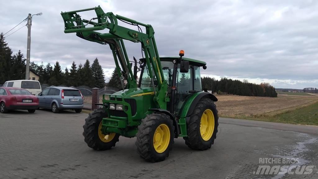 John Deere 5820 Traktorer