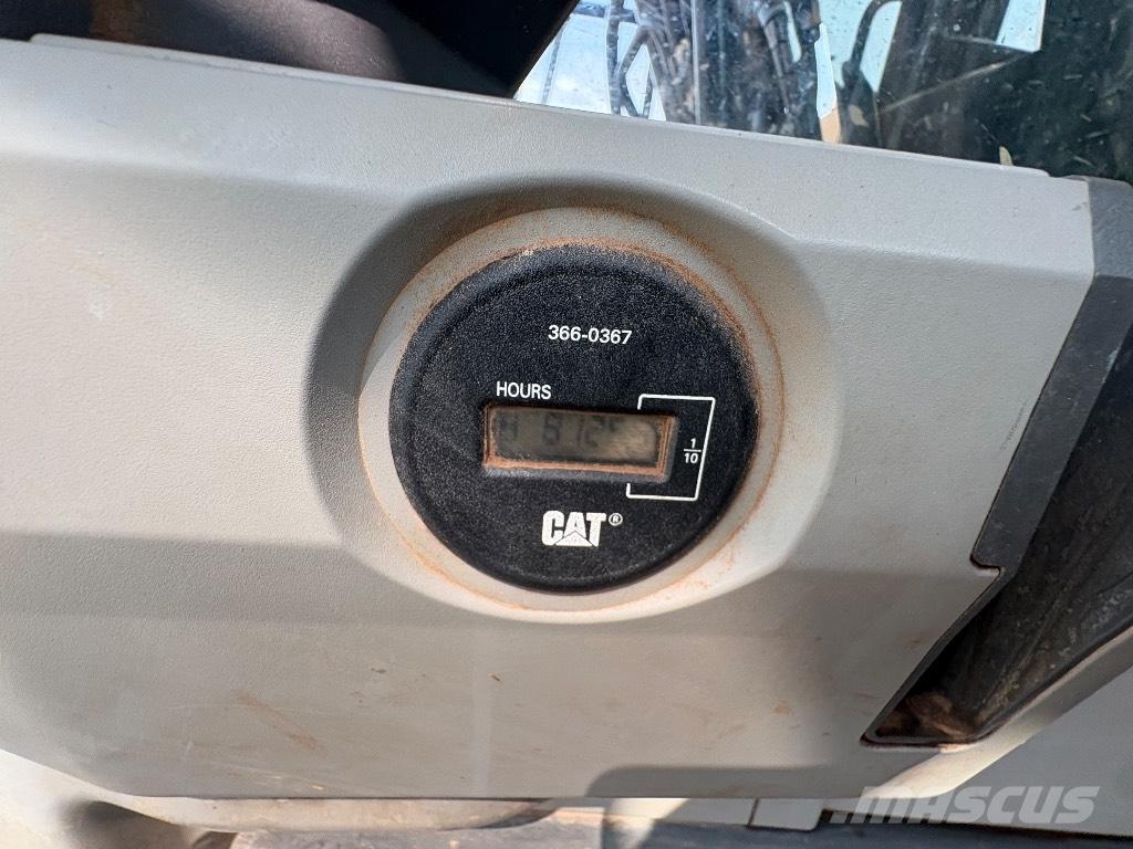 CAT 325 FL CR Beltegraver