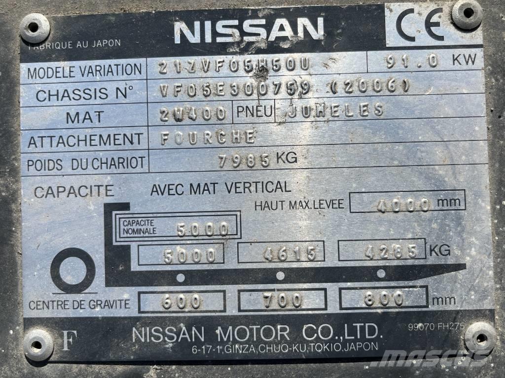 Nissan CABIN W-1038 Førerhus og Interiør
