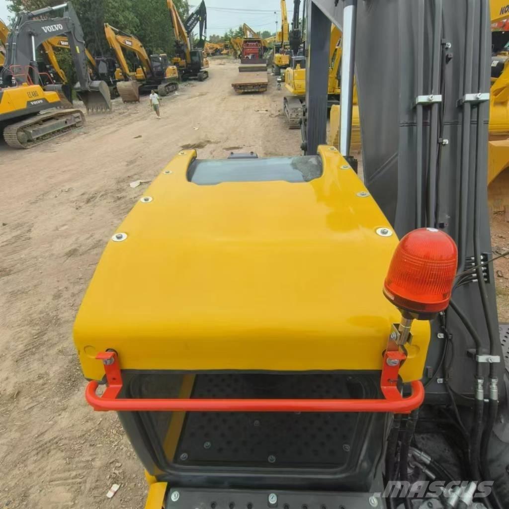 Volvo EC 240 Beltegraver