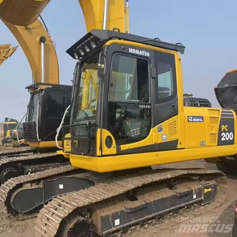 Komatsu PC 200 Beltegraver