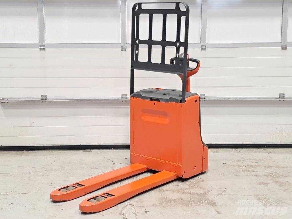 Linde T18 Lavtløftende truck