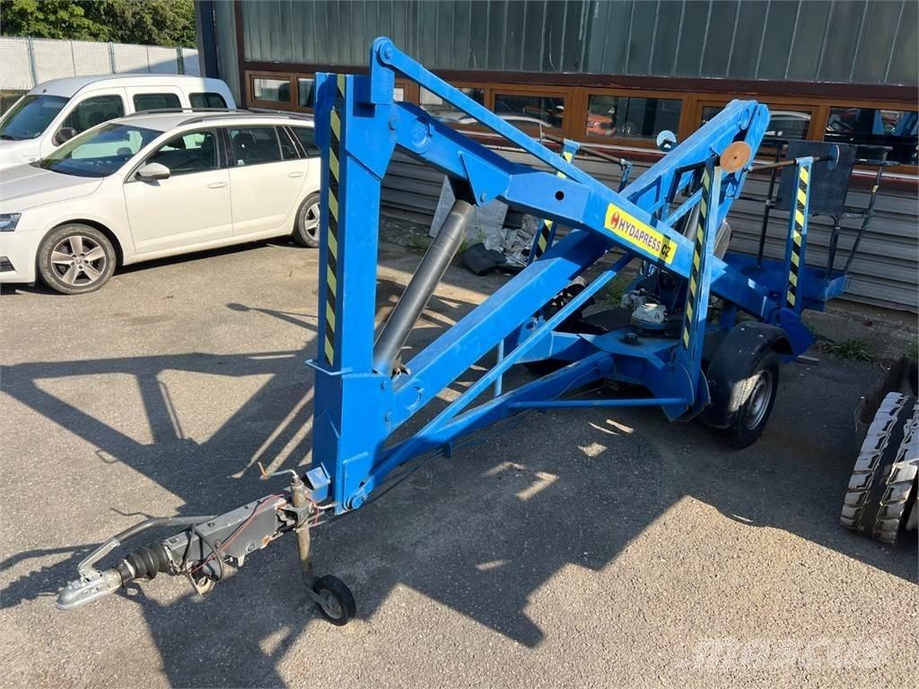 UpRight TL33 Andre varebiler