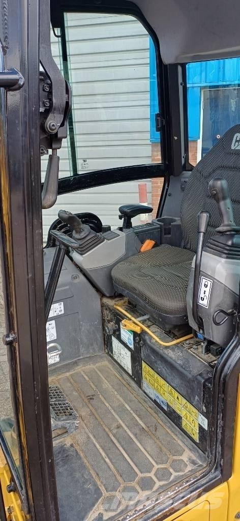 CAT 301.6 Minigravere <7t