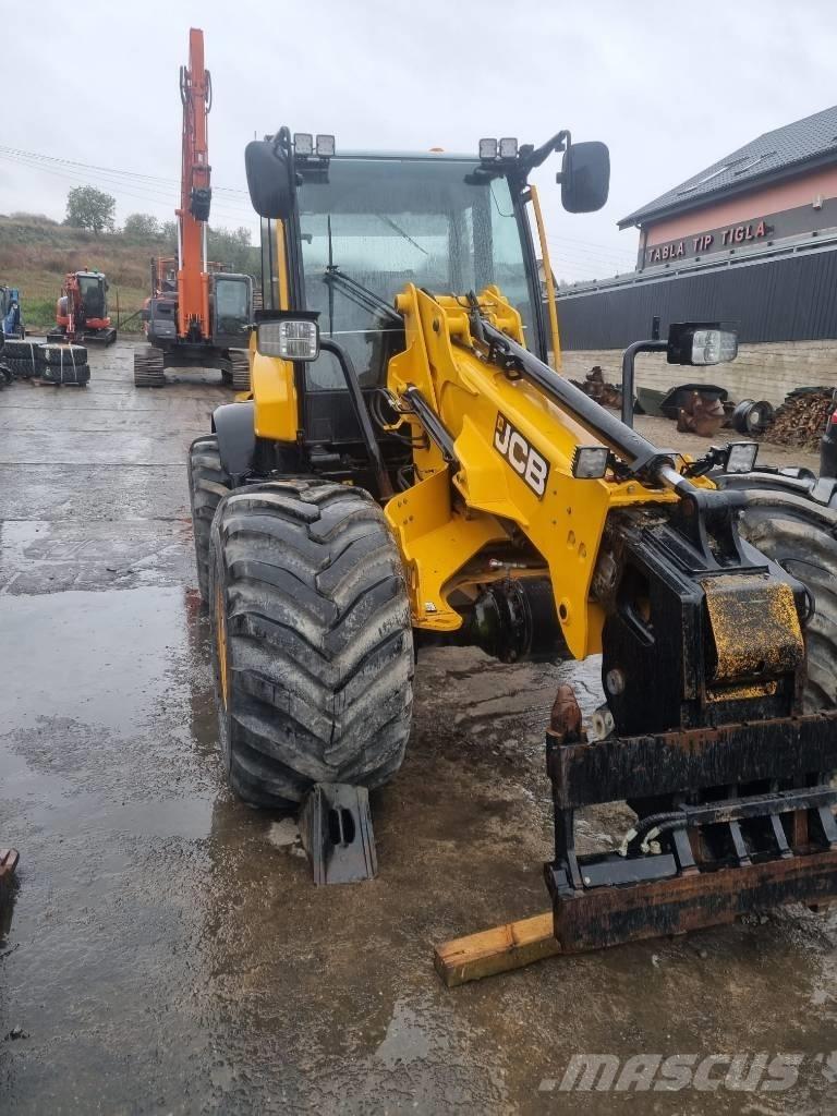 JCB TM 320S Teleskoplastere for Landbruk