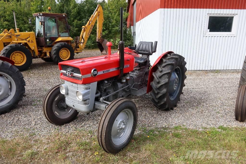 Massey Ferguson 135 Traktorer