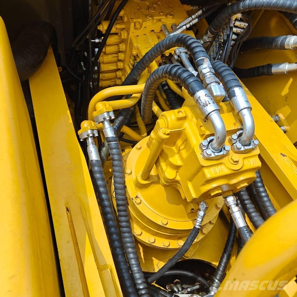 Komatsu 450-8 Beltegraver