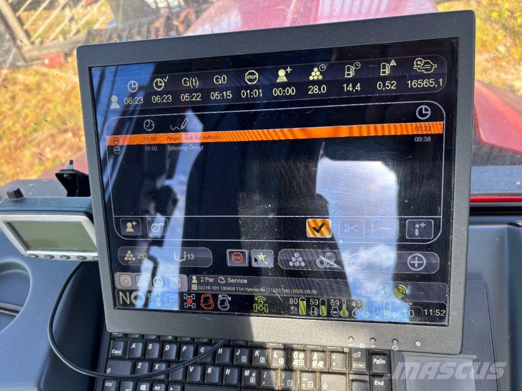 Komatsu 895 Lassbærere