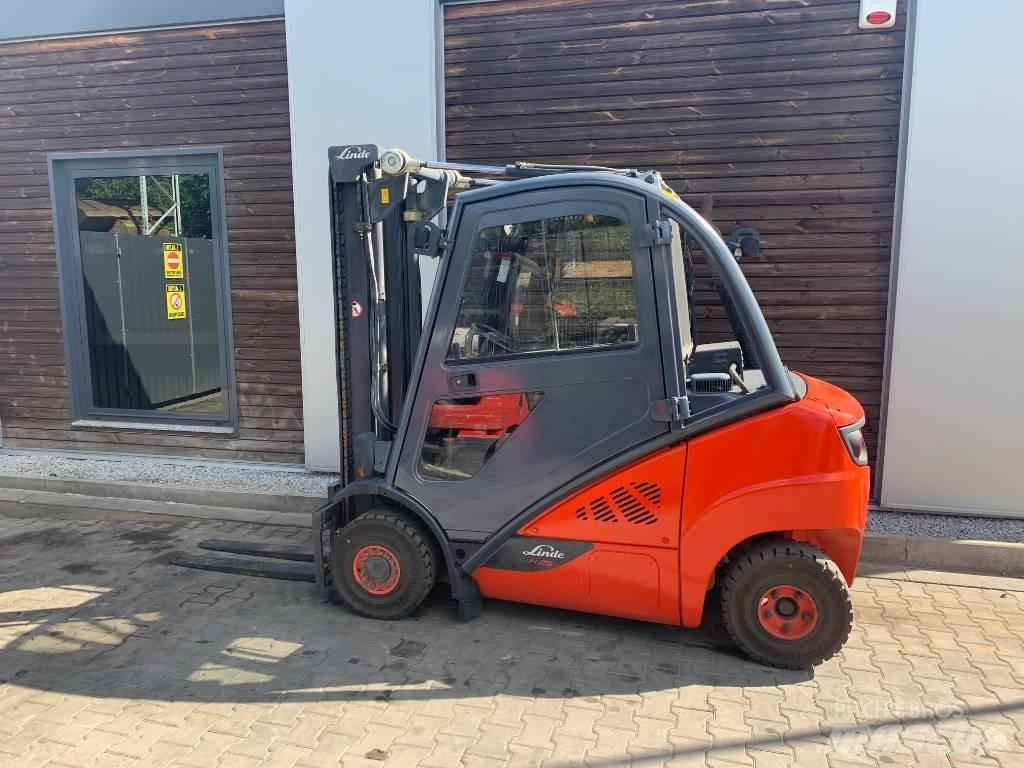 Linde H25D Diesel Trucker