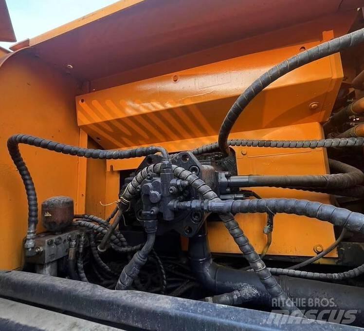 Hyundai R330LC-9T Beltegraver