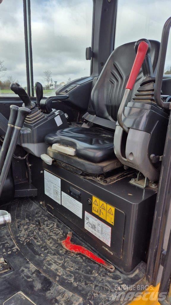 Kato HD 30V4 Traktorgravere