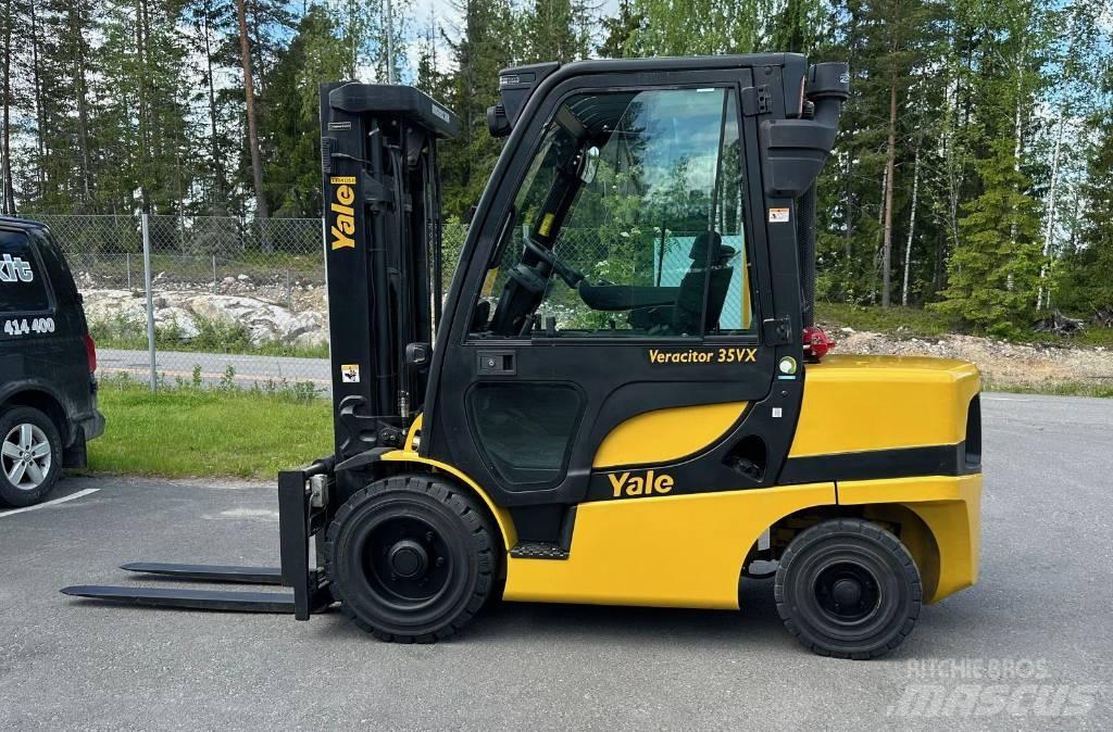 Yale GDP 35 VX Diesel Trucker