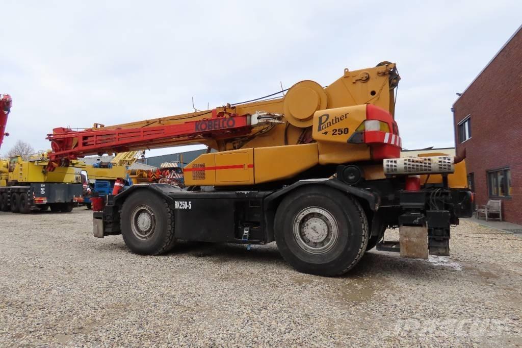 Kobelco RK 250-3 Røff terreng kraner