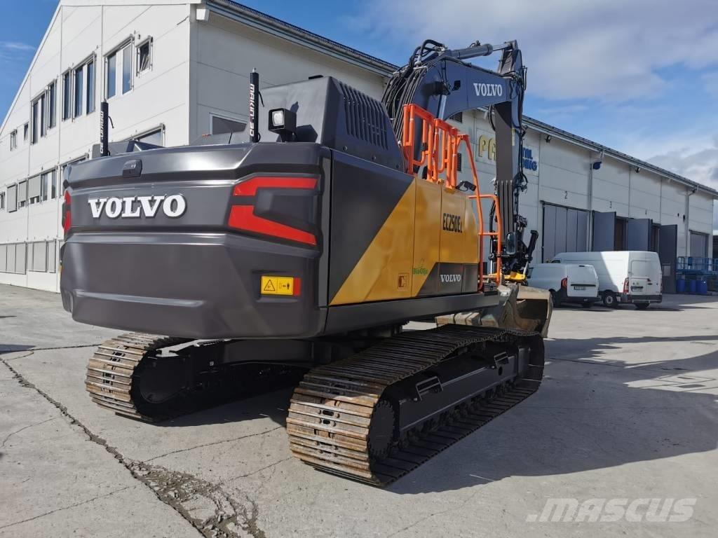 Volvo EC 250 EL Beltegraver