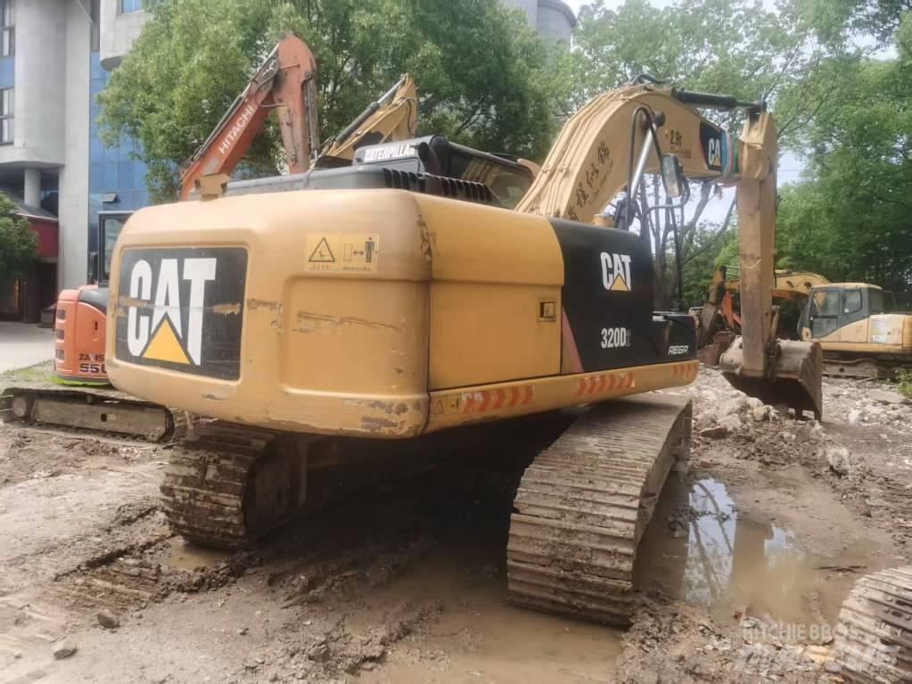 CAT 320 D2 Beltegraver