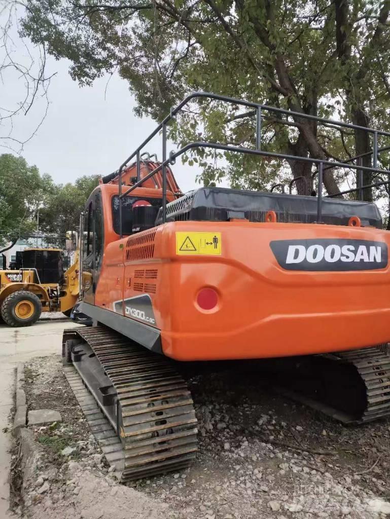 Doosan DX300LC-9c Beltegraver