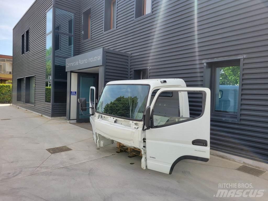 Mitsubishi Fuso "C" Førerhus og Interiør