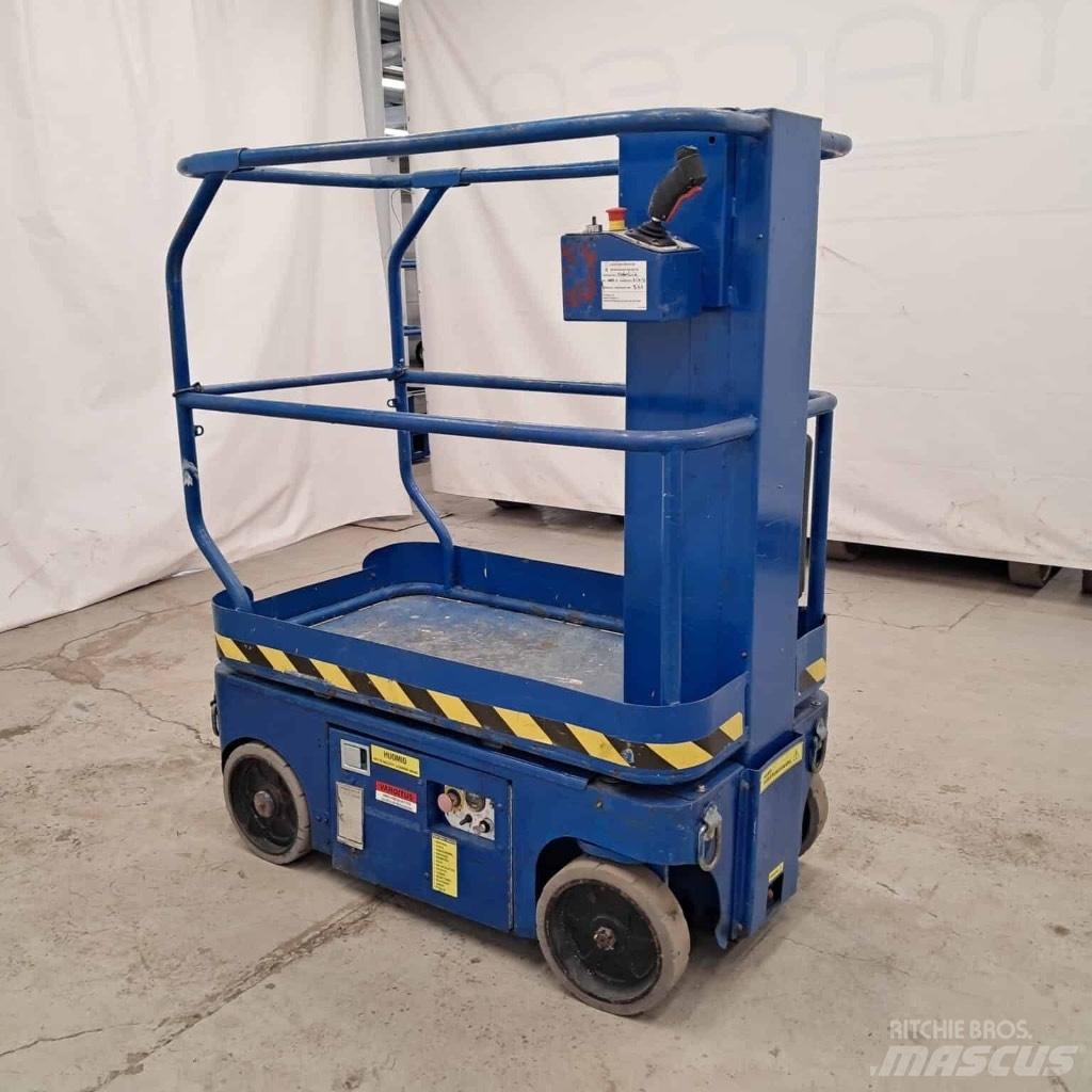 UpRight TM12 Sakselifter