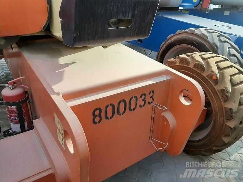 JLG 800AJ Leddede bomlifter