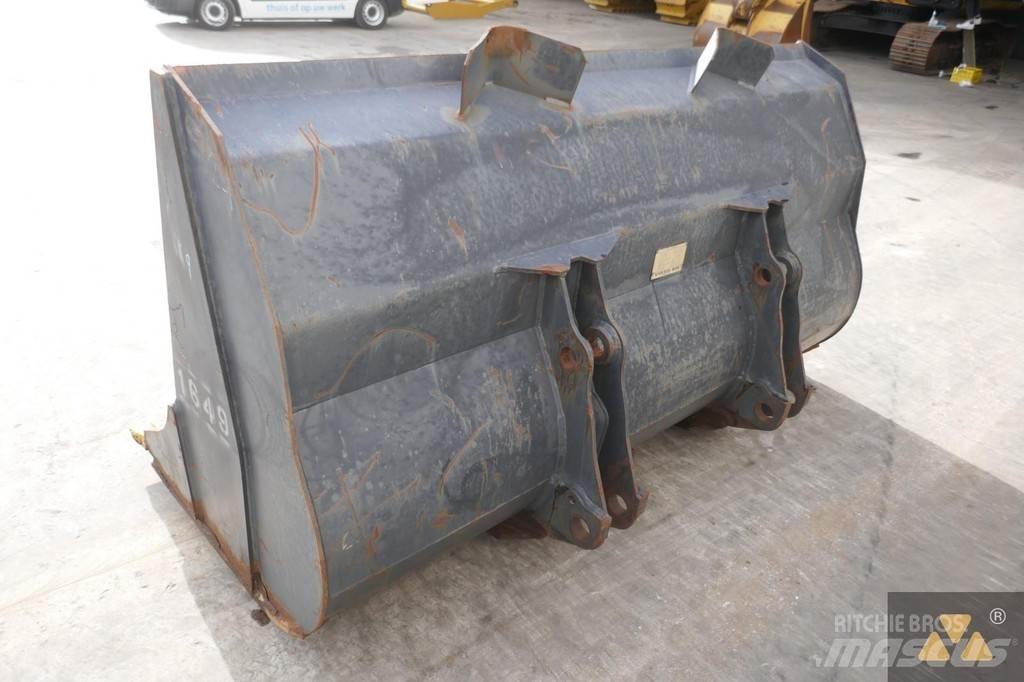 Volvo L120B Bucket Skuffer