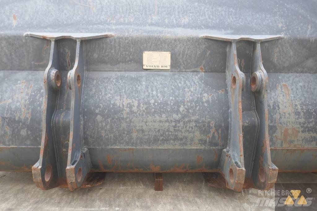 Volvo L120B Bucket Skuffer