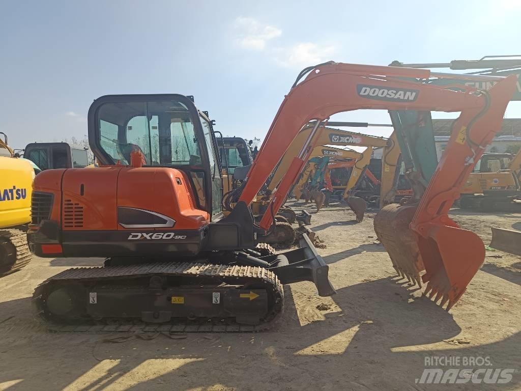 Doosan DX60-9C Beltegraver