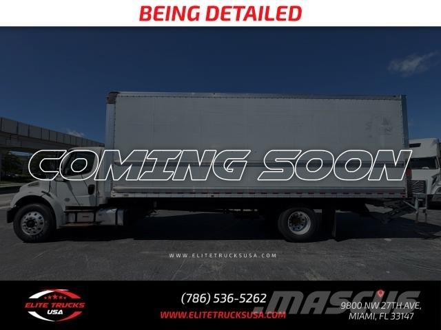 Freightliner M106 Andre lastebiler