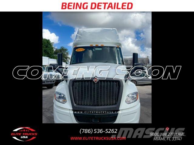 International LT Andre lastebiler