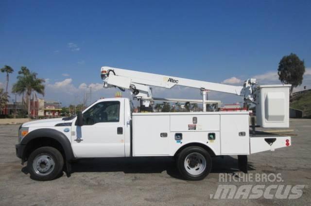 Ford F450 Bilmontert lift