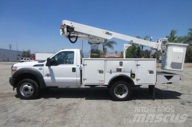 Ford F450 Bilmontert lift