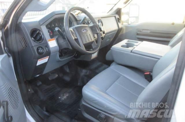 Ford F450 Bilmontert lift