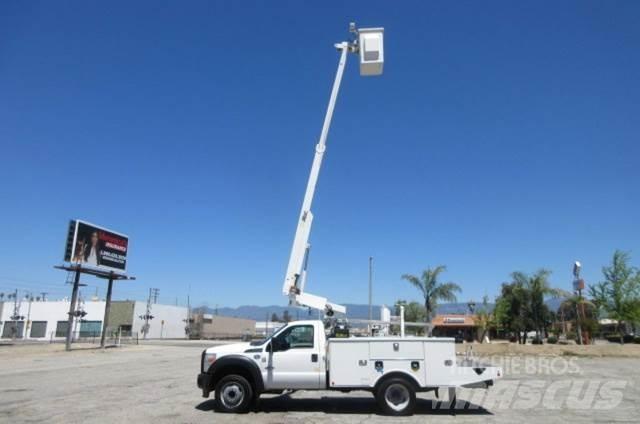Ford F450 Bilmontert lift