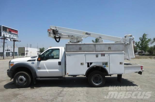 Ford F450 Bilmontert lift