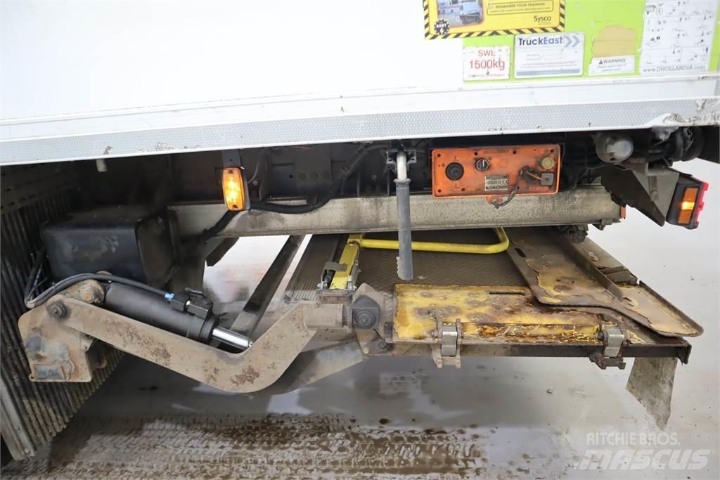 Mercedes-Benz AXOR 1824 Fryse containere