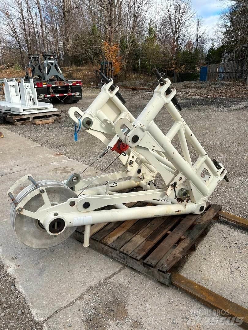 Demag  Bommer og stikker