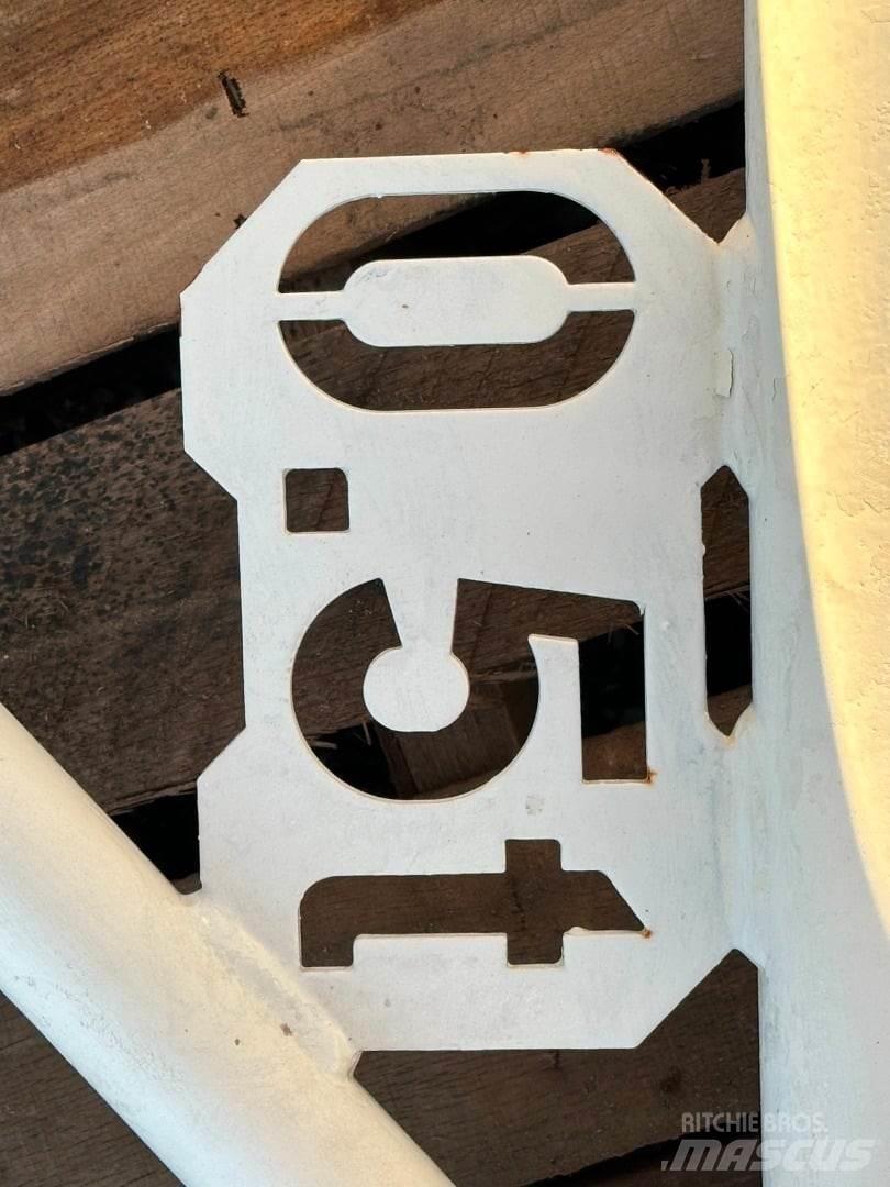 Demag  Bommer og stikker