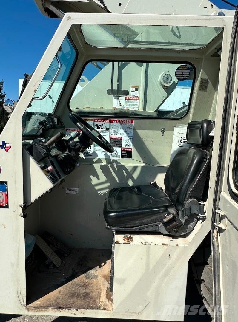 Grove YB5515-2 Røff terreng kraner