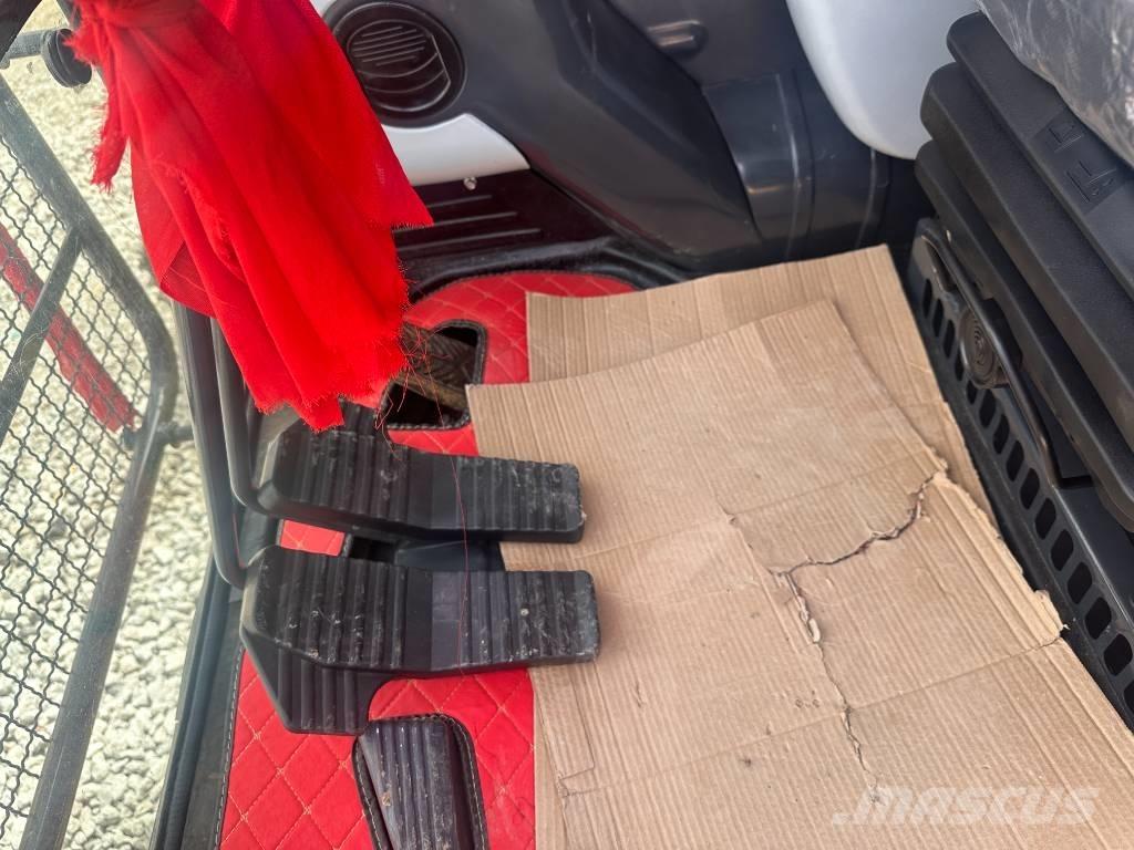 Komatsu PC 240 Beltegraver