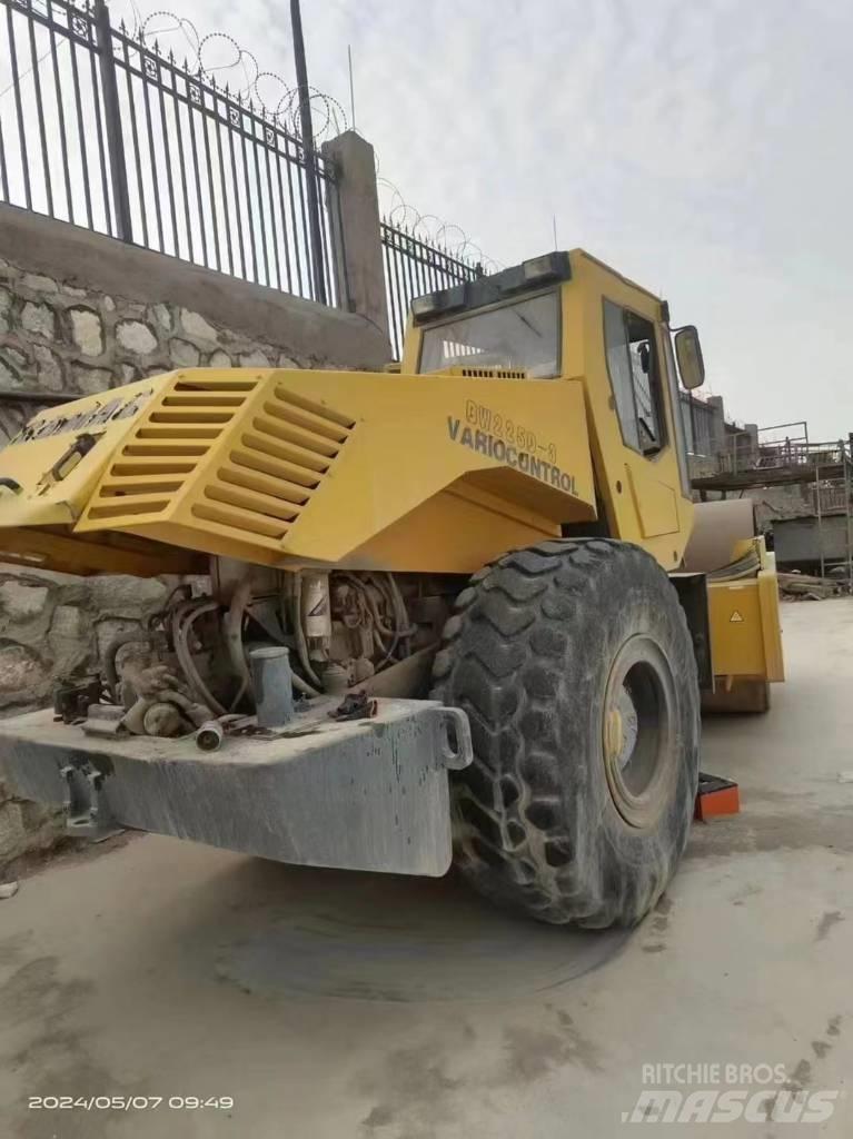 Bomag bw225d-3 Valsetog