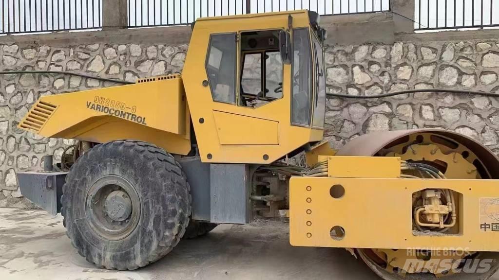 Bomag bw225d-3 Valsetog