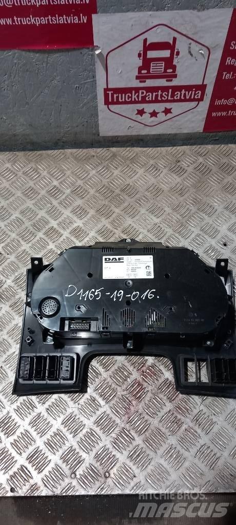 DAF XF 105.   1789469 Lys - Elektronikk