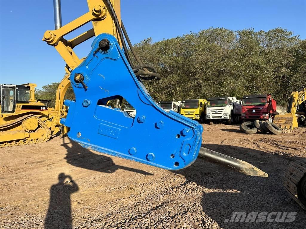 CAT 320 D L Beltegraver