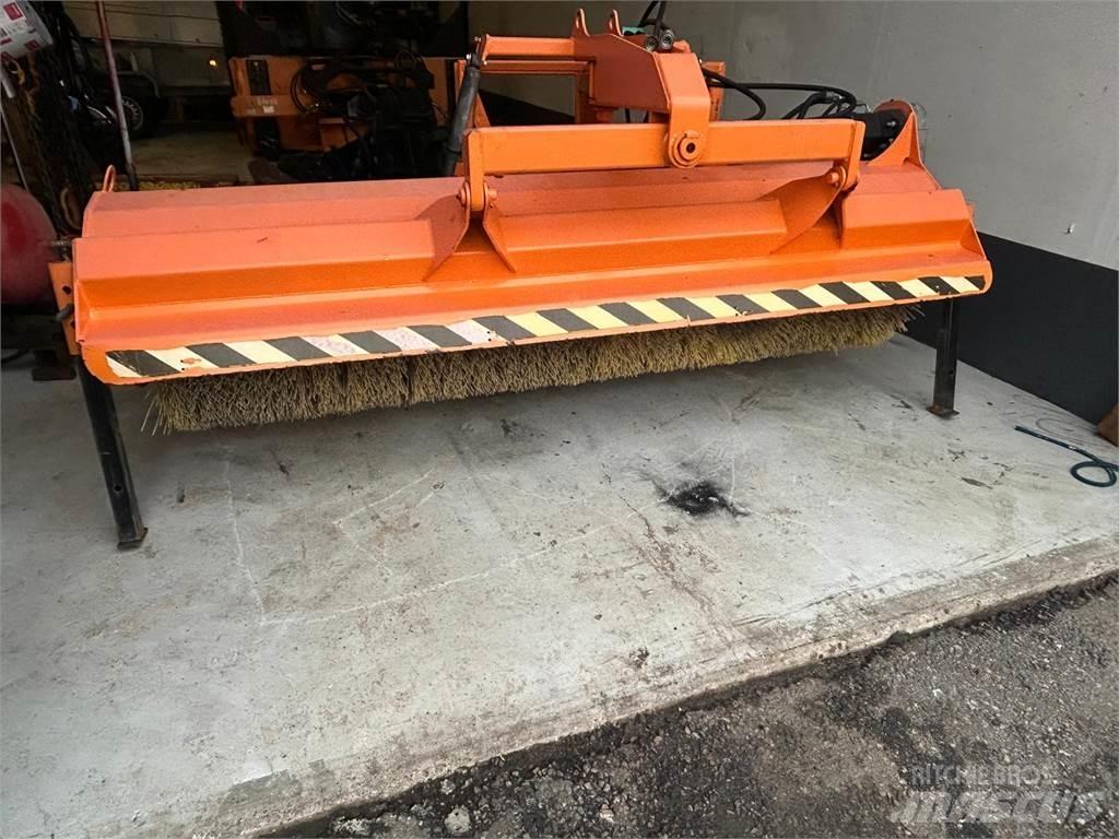 FMG avoharja AH240 Børster