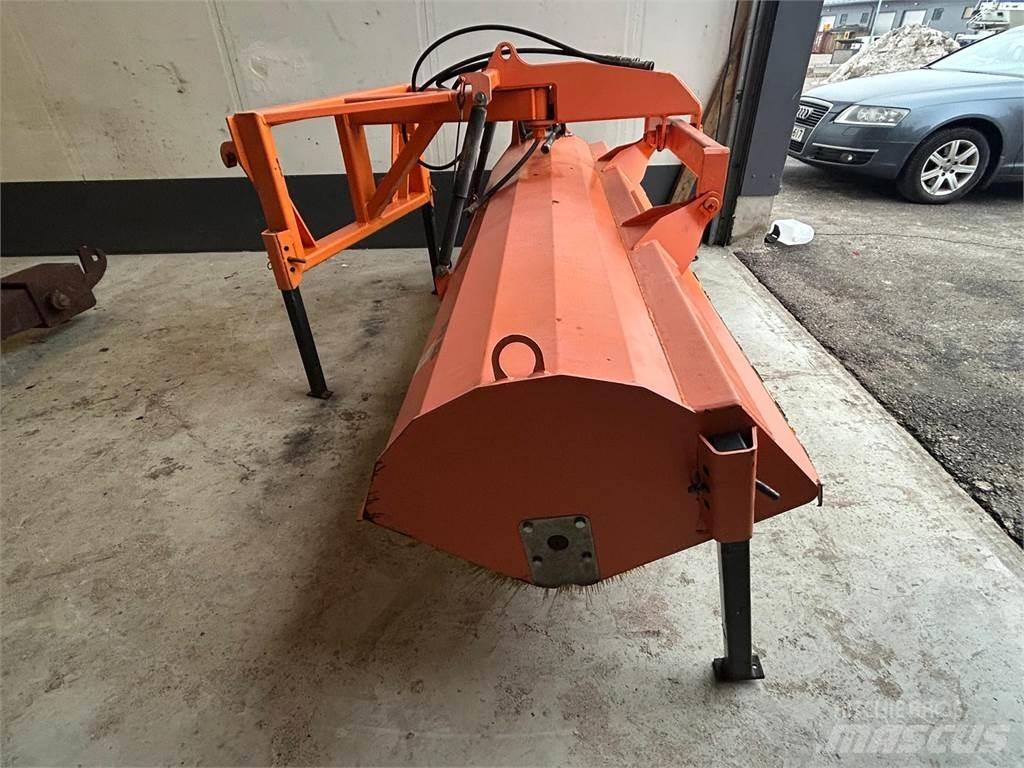 FMG avoharja AH240 Børster
