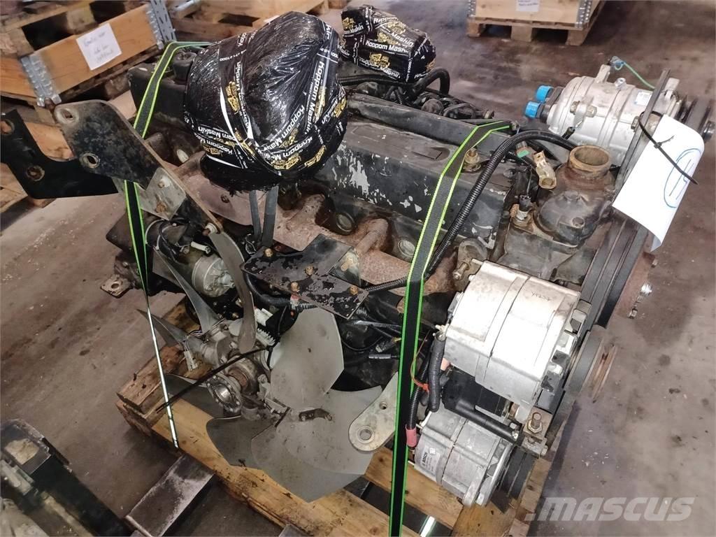 Komatsu 860.4 Motorer