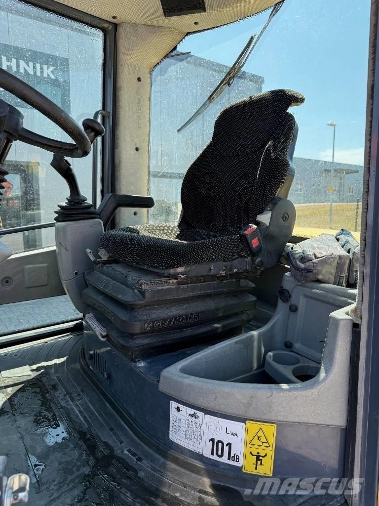 Yanmar V 80 Hjullastere